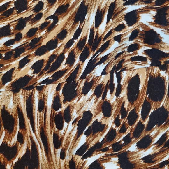 Very us Cheetah Print Shorts Romper - Picture 13 of 13